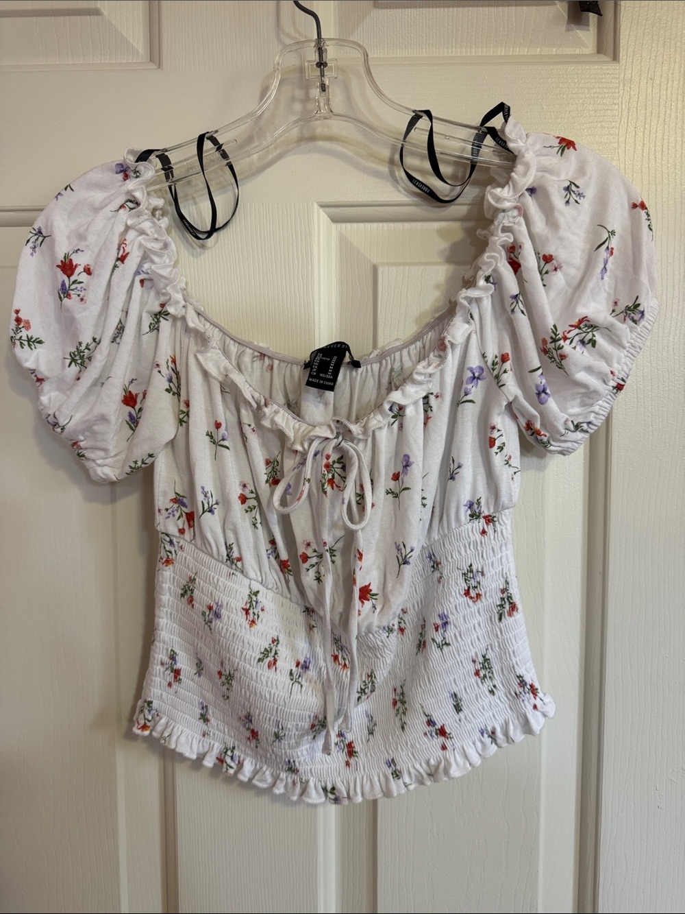 Forever 21 White Floral Puff Sleeve Tie-Front Top
